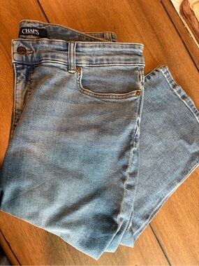 Chaps Women's Light Blue Cropped Ankle Jeans